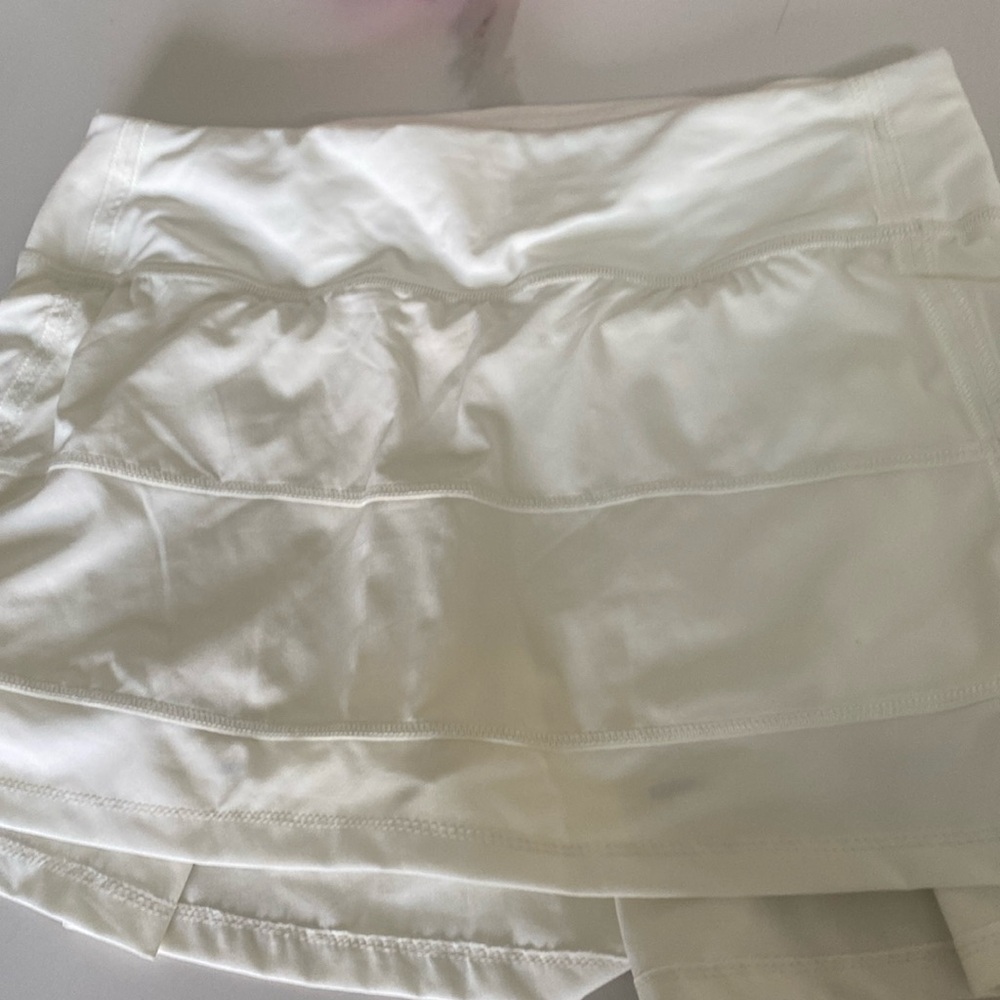 Lululemon skort in perfect condition